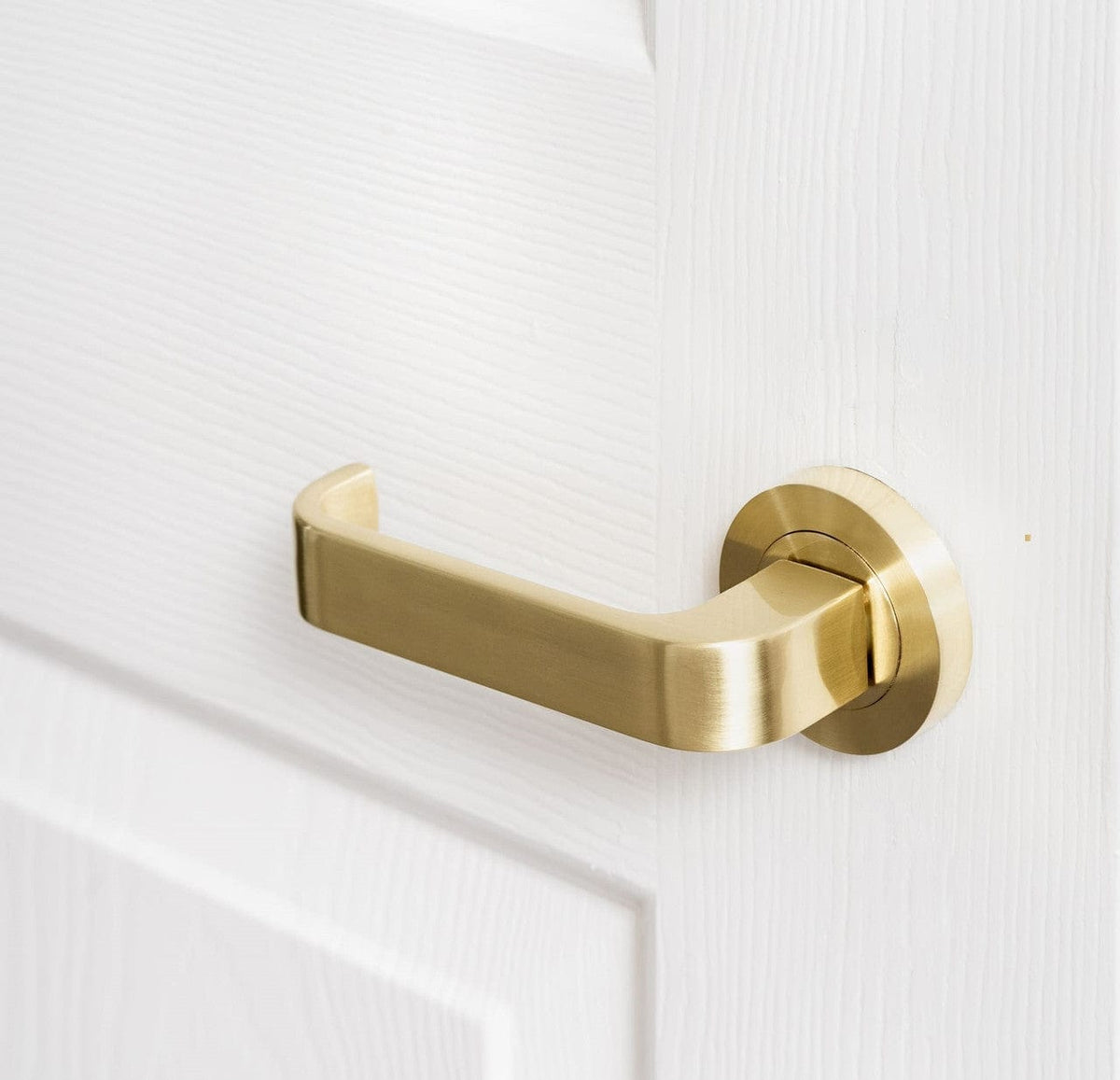 Brushed Brass DDA Handle